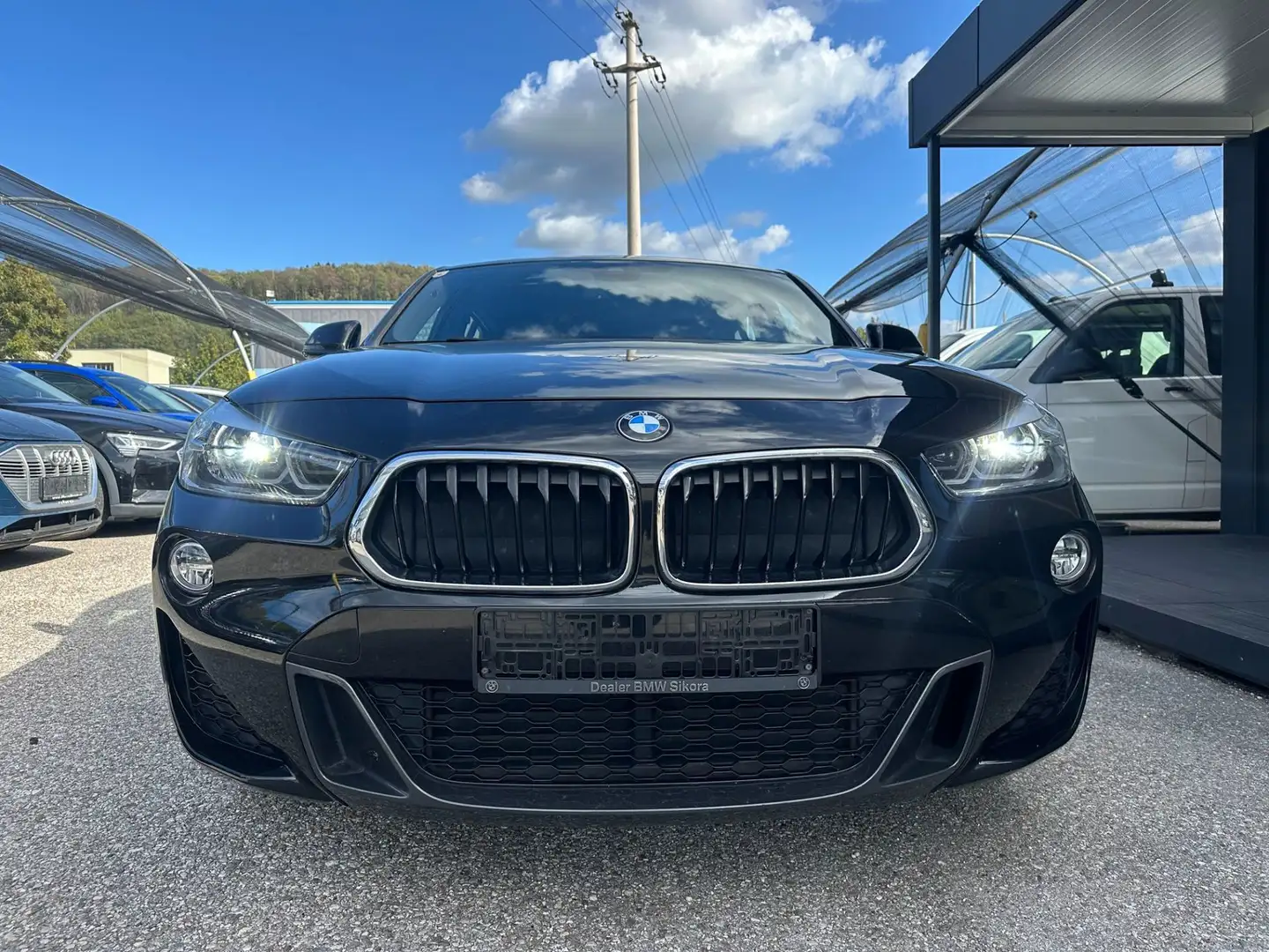 BMW X2 sDrive18i Aut. M-Paket-Headup-LED Schwarz - 2