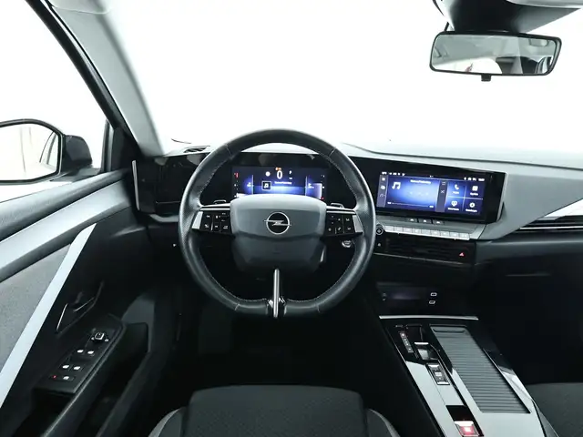 Opel Astra view 10