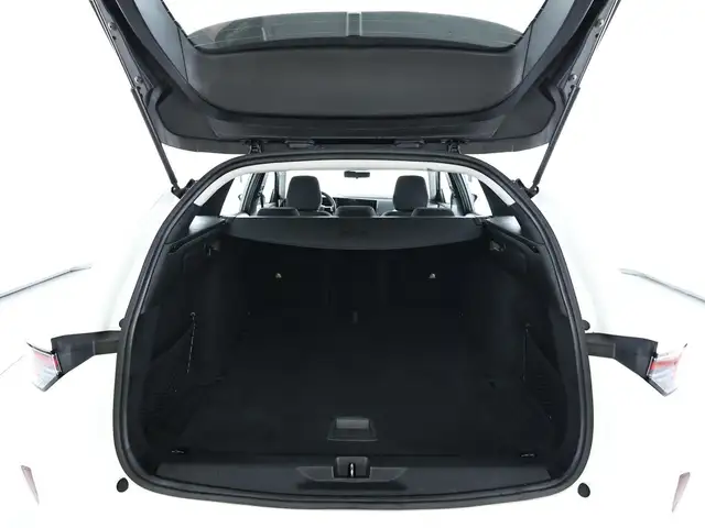 Opel Astra view 6