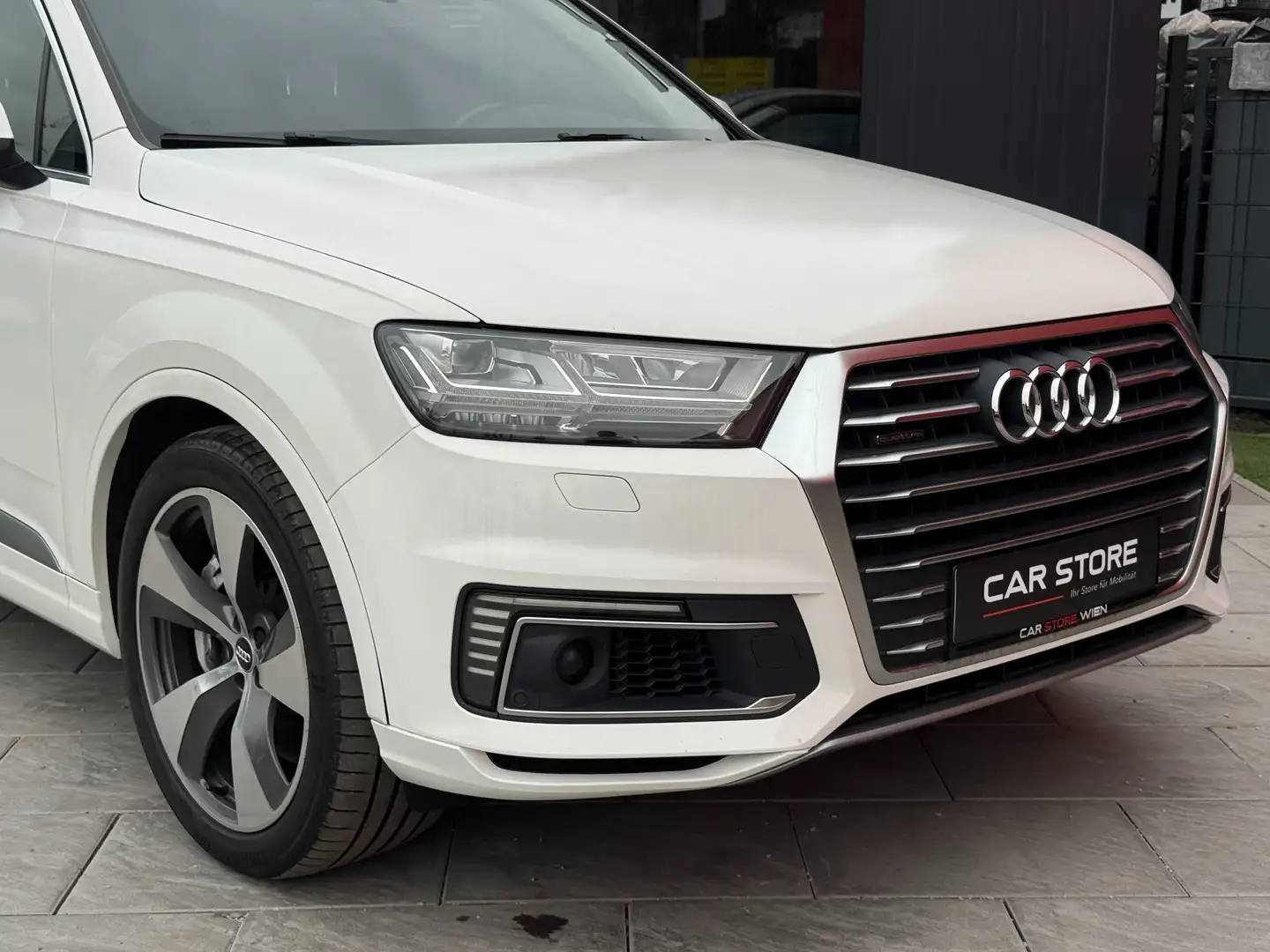 Audi Q7 3.0TD|e-tron|quattro|S-Line|Pano|Bose|AHK|Luftfahr Weiß - 2