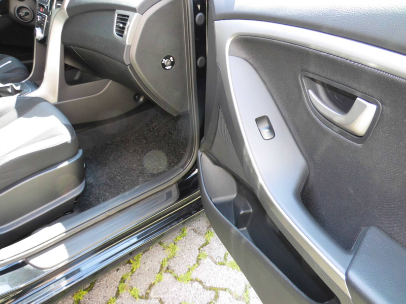 Hyundai i30 Classic*TÜV NEU*Inspektion NEU* — photo 10