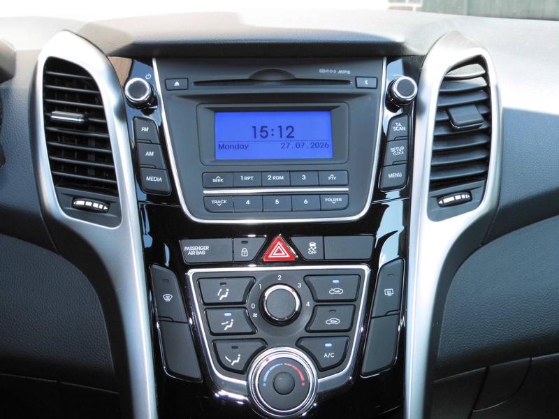 Hyundai i30 Classic*TÜV NEU*Inspektion NEU* — photo 7