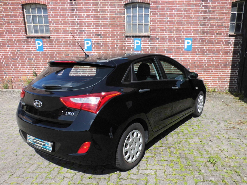 Hyundai i30 Classic*TÜV NEU*Inspektion NEU* — photo 15