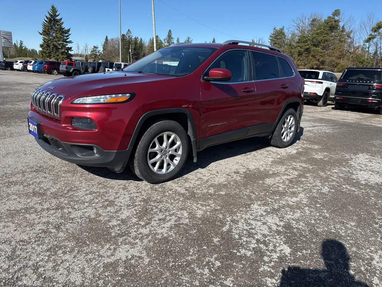 Jeep Cherokee снимка Jeep Cherokee