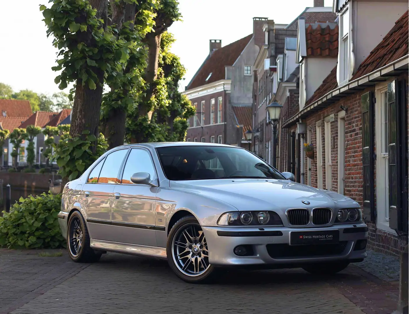 BMW M5 5-serie 5.0 V8 *Collector Quality* Silver - 1