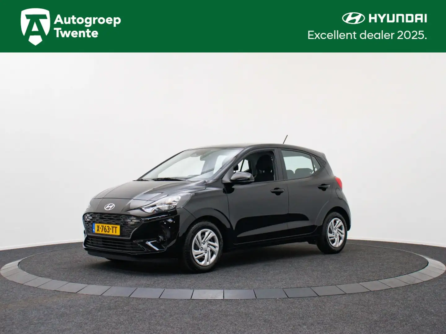 Hyundai i10 1.0 Comfort AUTOMAAT | Lease 389 pm Noir - 1