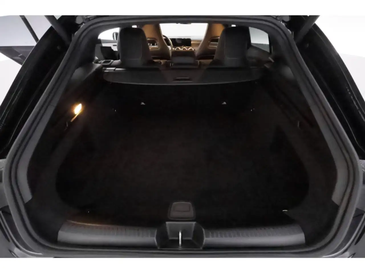 Mercedes-Benz CLA 7G-DCT AMG Line+LED+NAVI, миниатюра 20