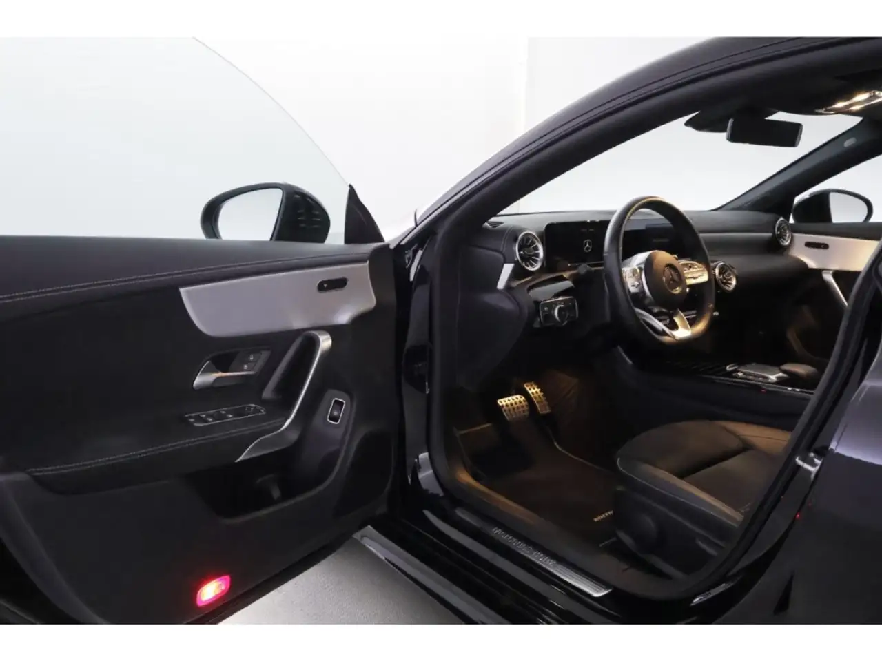 Mercedes-Benz CLA 7G-DCT AMG Line+LED+NAVI, миниатюра 16