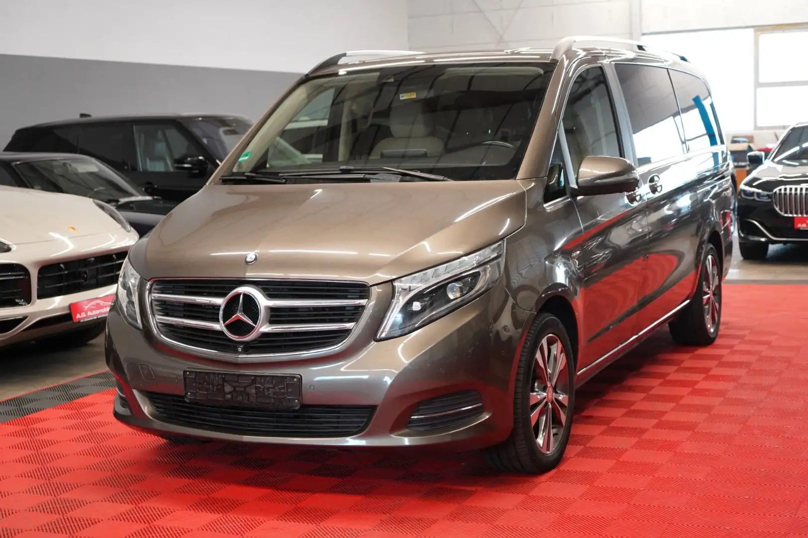 Mercedes-Benz V 250 V250d Avantgarde Lang Version *7 Sitzer* Gri - 1