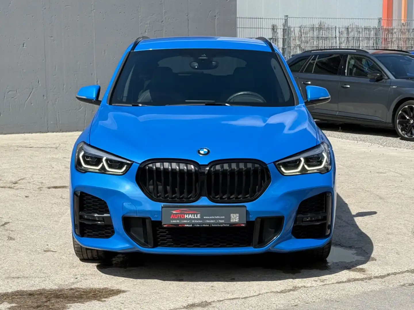 BMW X1 sDrive 20i M Sport Steptr. Navi Kam. AHK LHZ Blau - 2