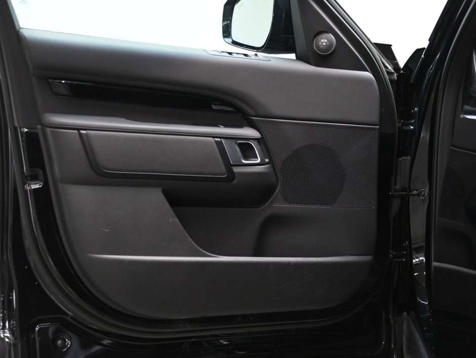 2023 Land Rover Discovery P360/5 YRS 160KM CPO INCLUDED!!!! thumb 10