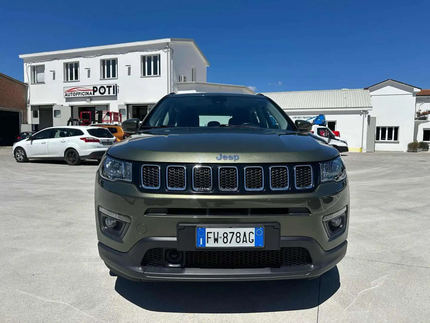 Jeep Compass 1.6 Multijet II 2WD Limited Grün - 2