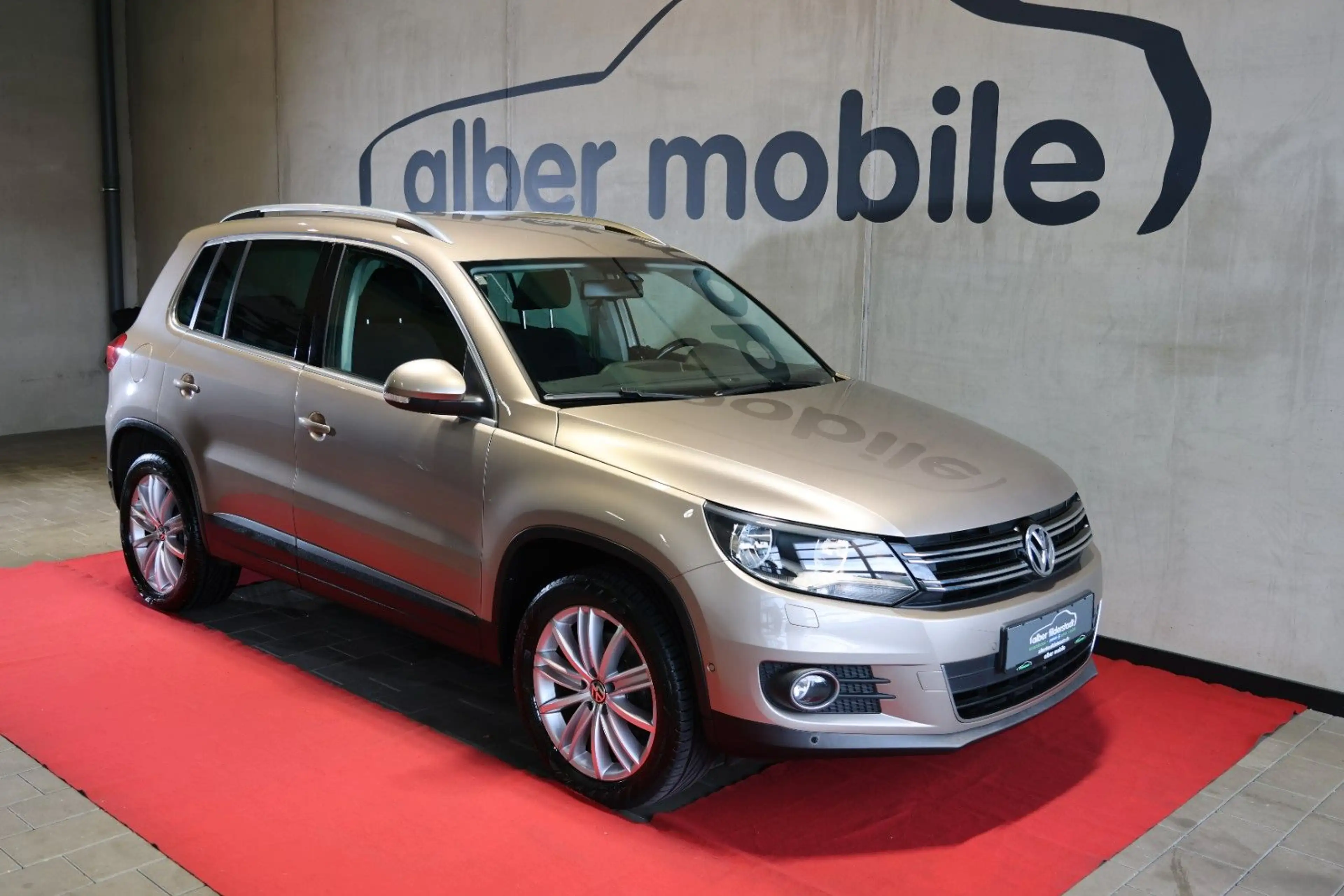 Volkswagen Tiguan Sport & Style 4Motion AHK Alcantara — photo 6