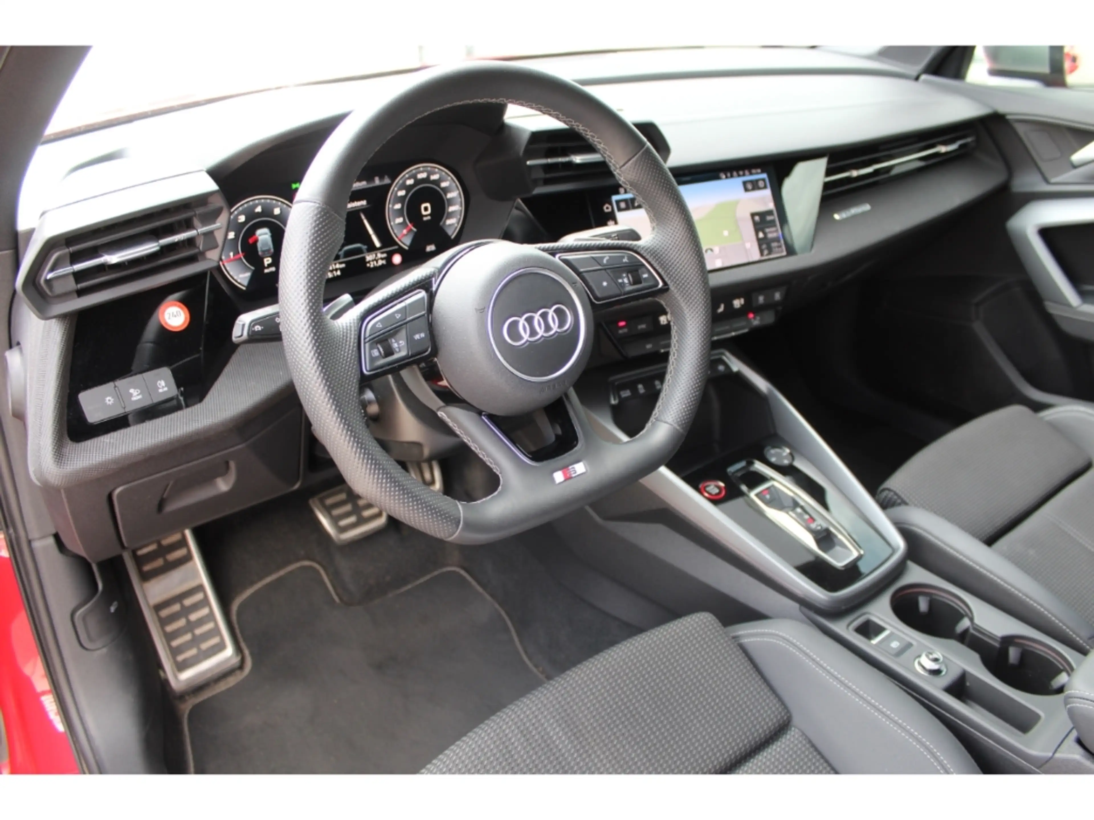 Audi S3 Sportback qu. Str. Navi+*Sound*Komf.*Business!! — photo 4