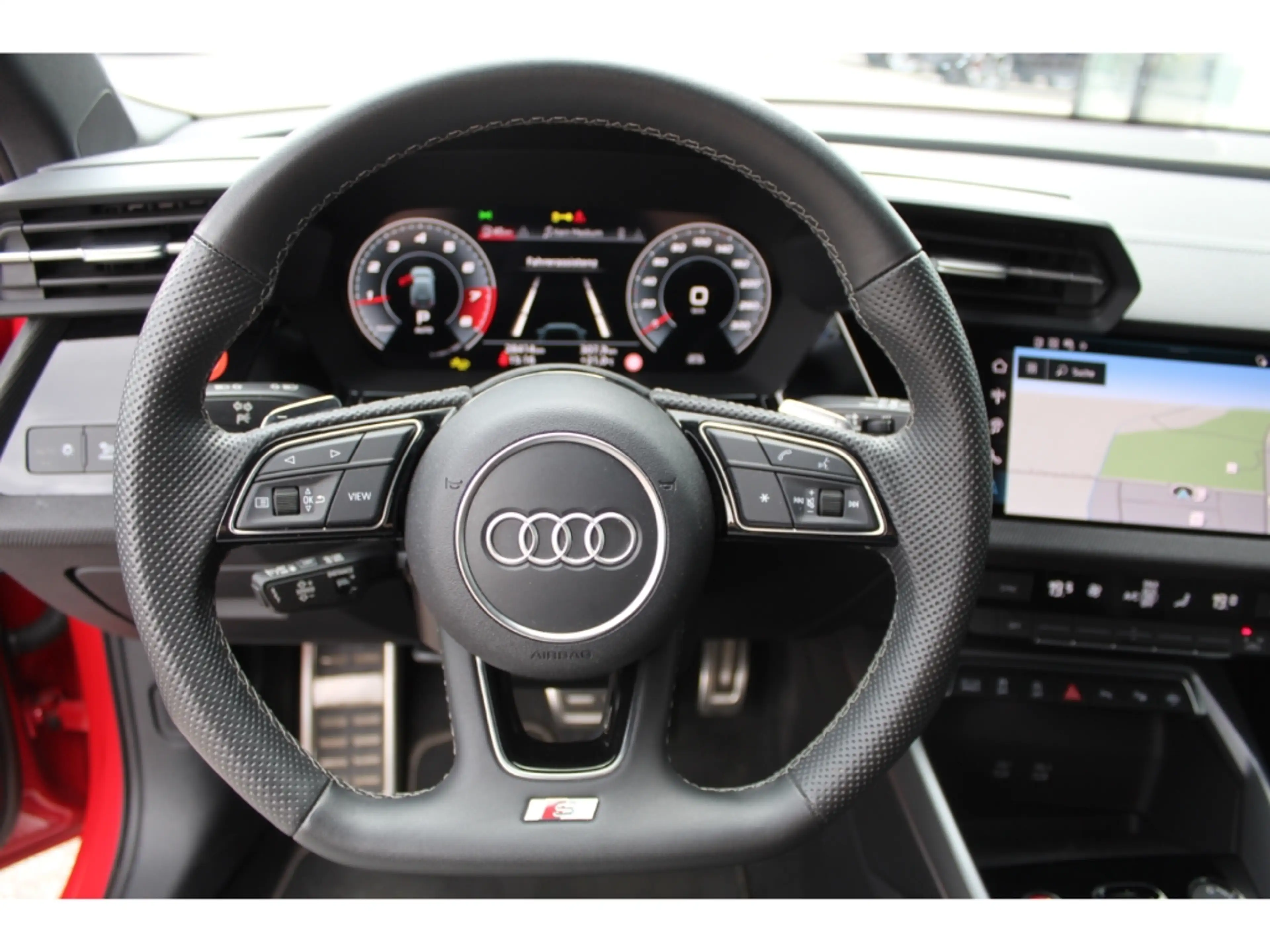 Audi S3 Sportback qu. Str. Navi+*Sound*Komf.*Business!! — photo 8