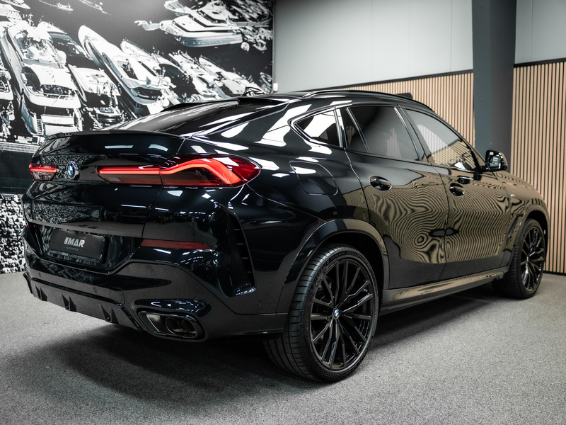 BMW X6 M50i High Executive — photo 16