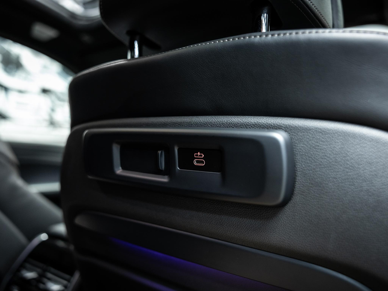 BMW X6 M50i High Executive — photo 31