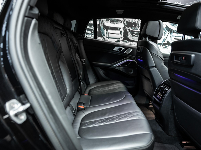 BMW X6 M50i High Executive — photo 28