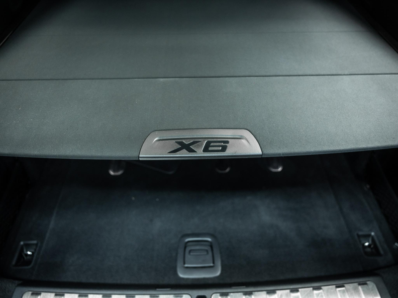 BMW X6 M50i High Executive — photo 13