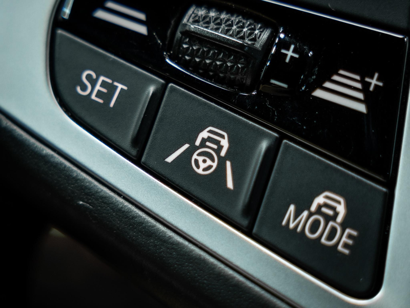 BMW X6 M50i High Executive — photo 36