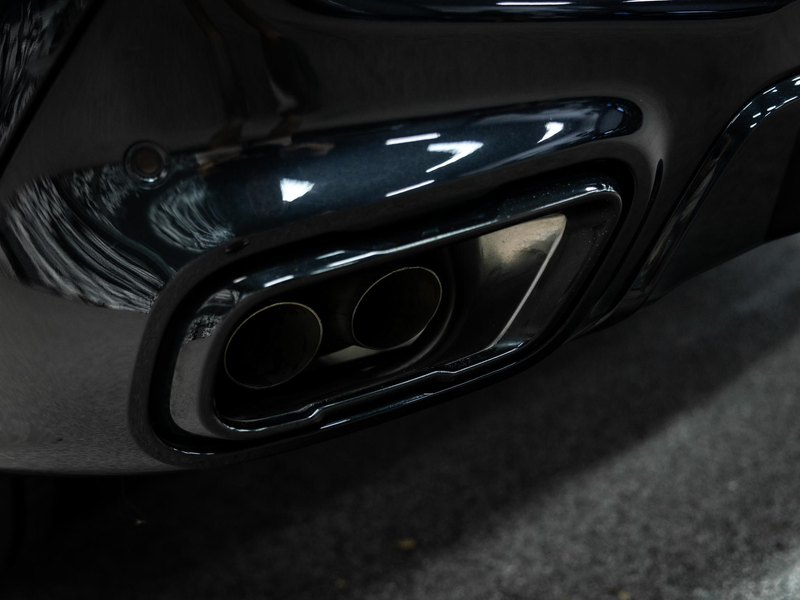 BMW X6 M50i High Executive — photo 18