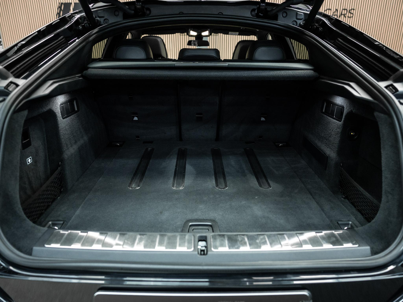 BMW X6 M50i High Executive — photo 11