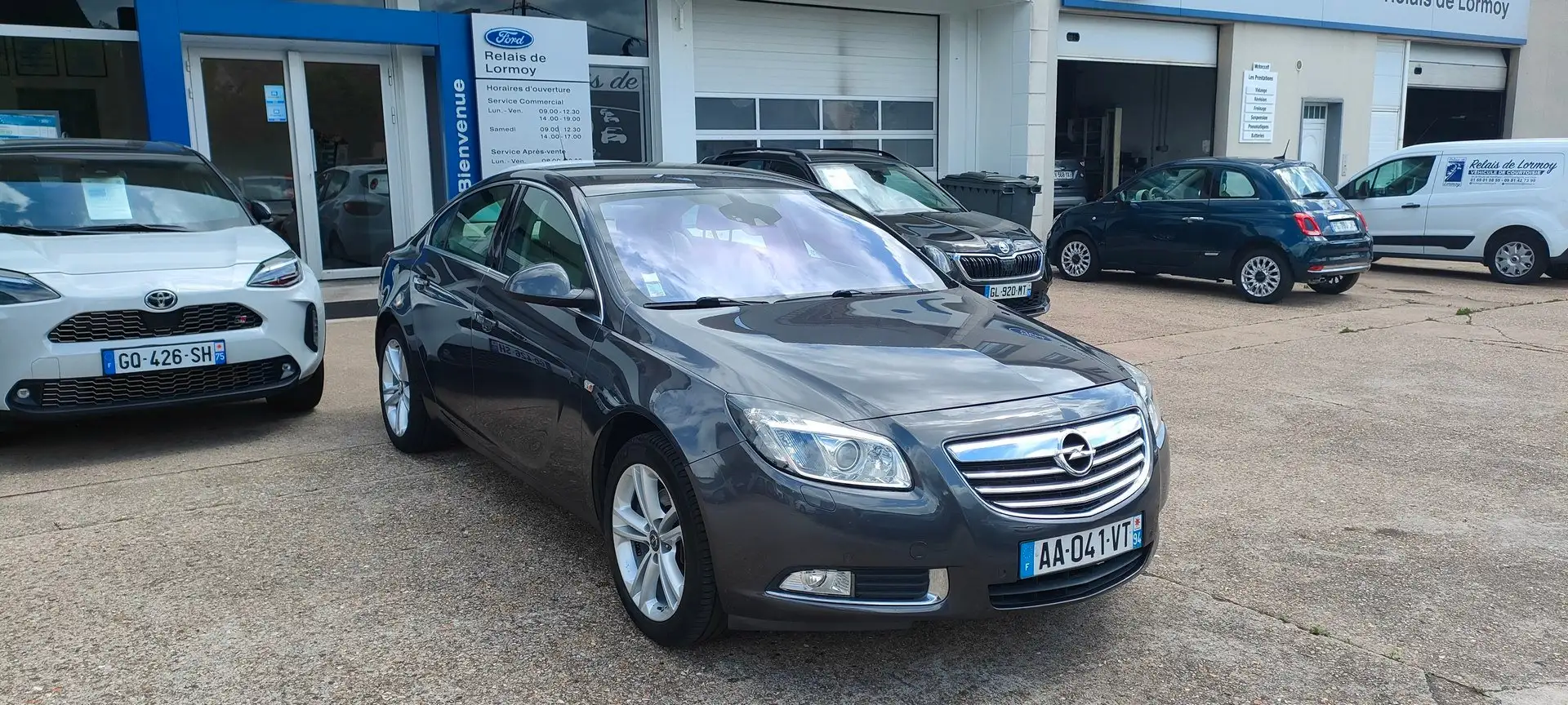 Opel Insignia 2.0 Turbo - 220ch BVM6 Cosmo Pack Gris - 2