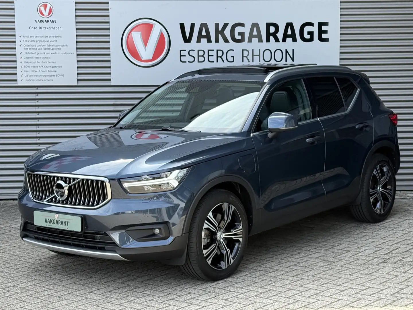 Volvo XC40 1.5 T5 Recharge Inscription PANO,LEER,NAV,360CAM,H Bleu - 1