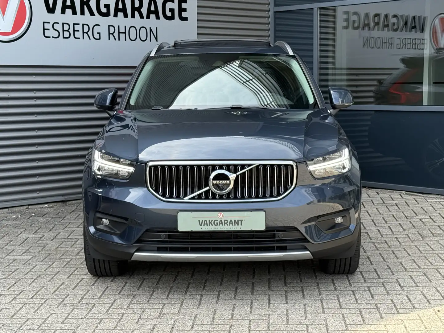 Volvo XC40 1.5 T5 Recharge Inscription PANO,LEER,NAV,360CAM,H Bleu - 2