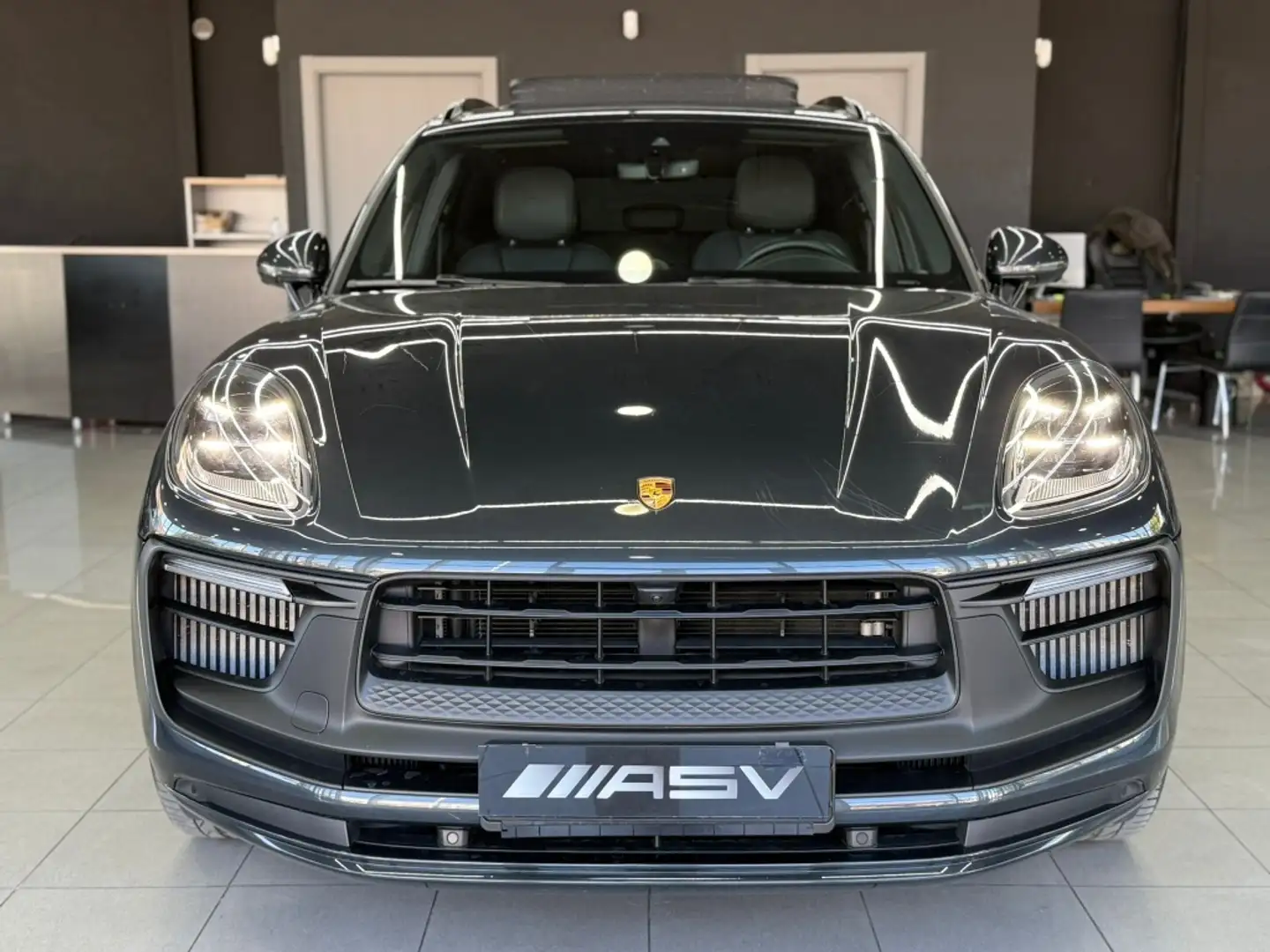 Porsche Macan GTS Aut. Gris - 2