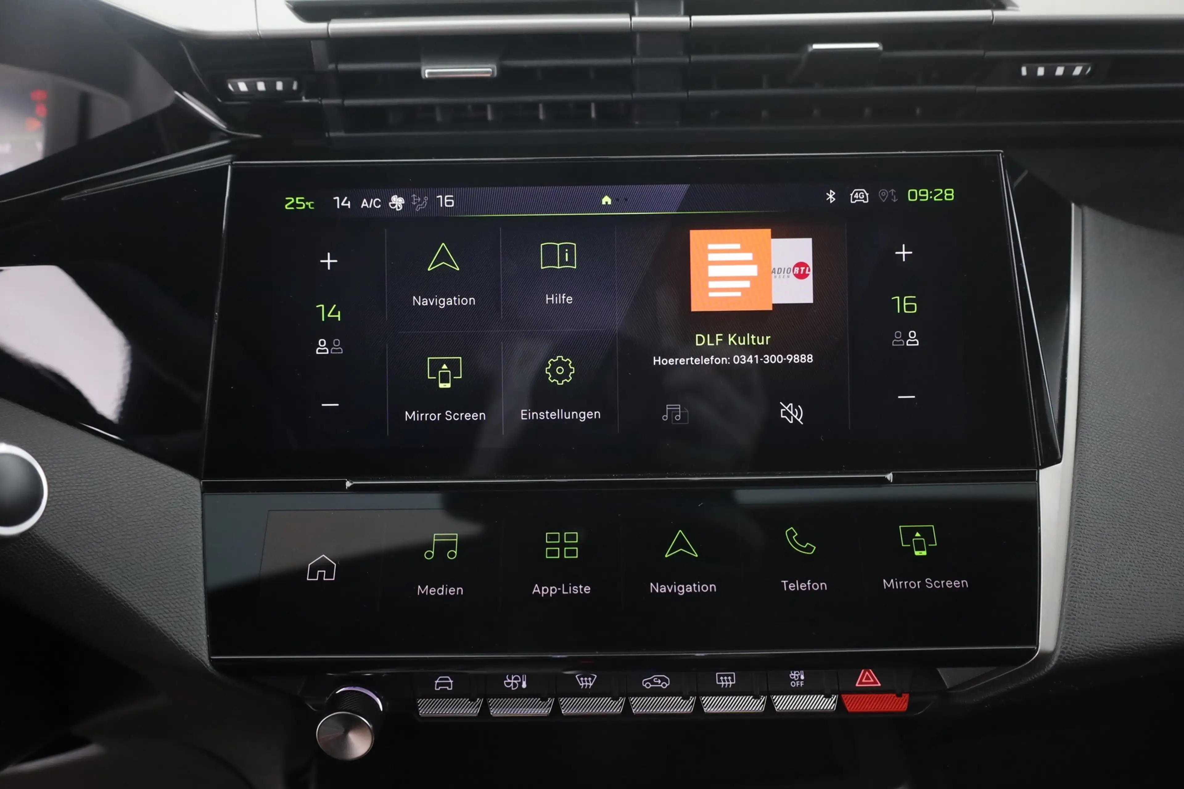 Peugeot 308 SW GT 1.5 Diesel 130 Matrix ACC Navi Kamera — photo 11