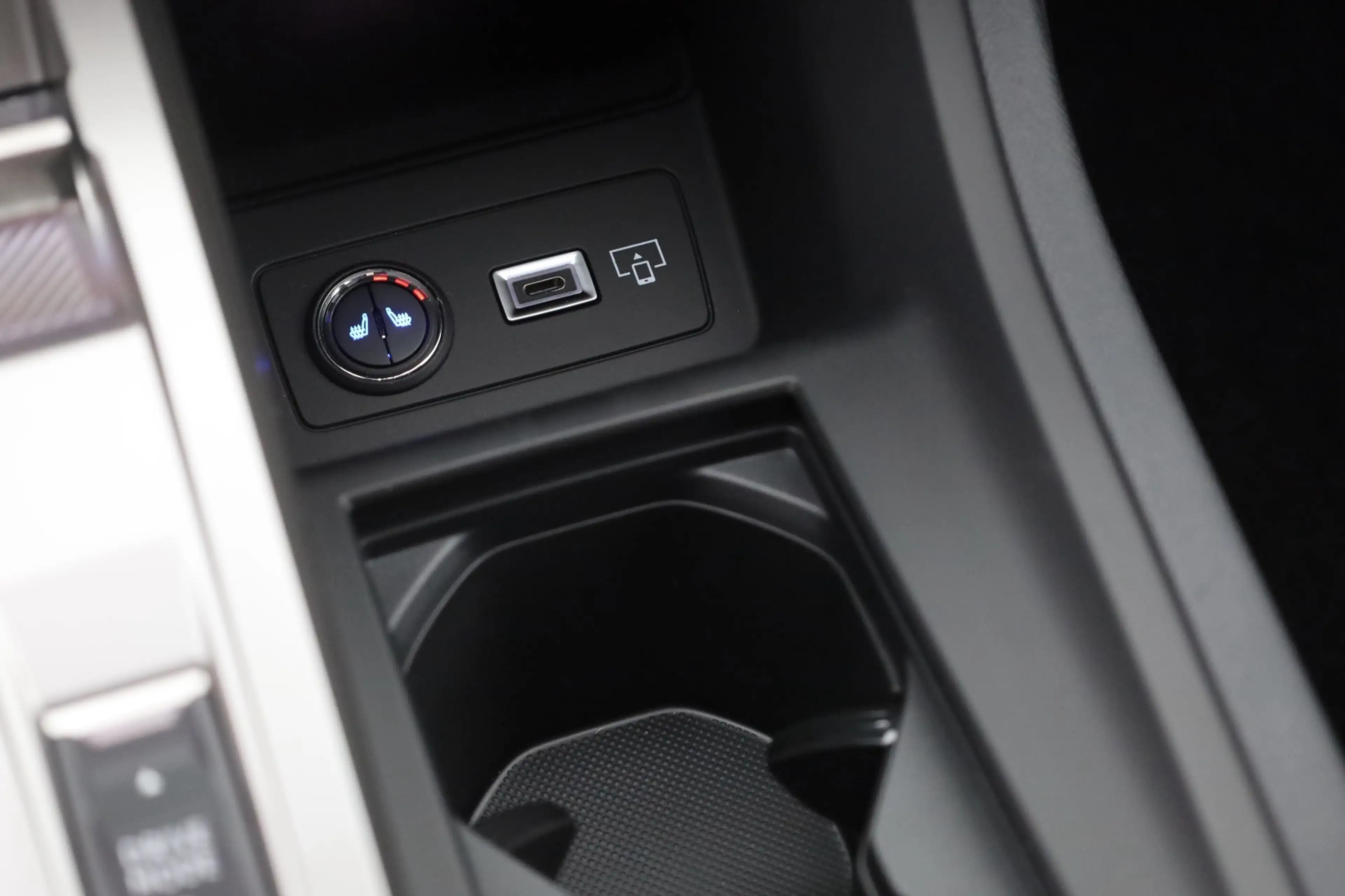 Peugeot 308 SW GT 1.5 Diesel 130 Matrix ACC Navi Kamera — photo 13