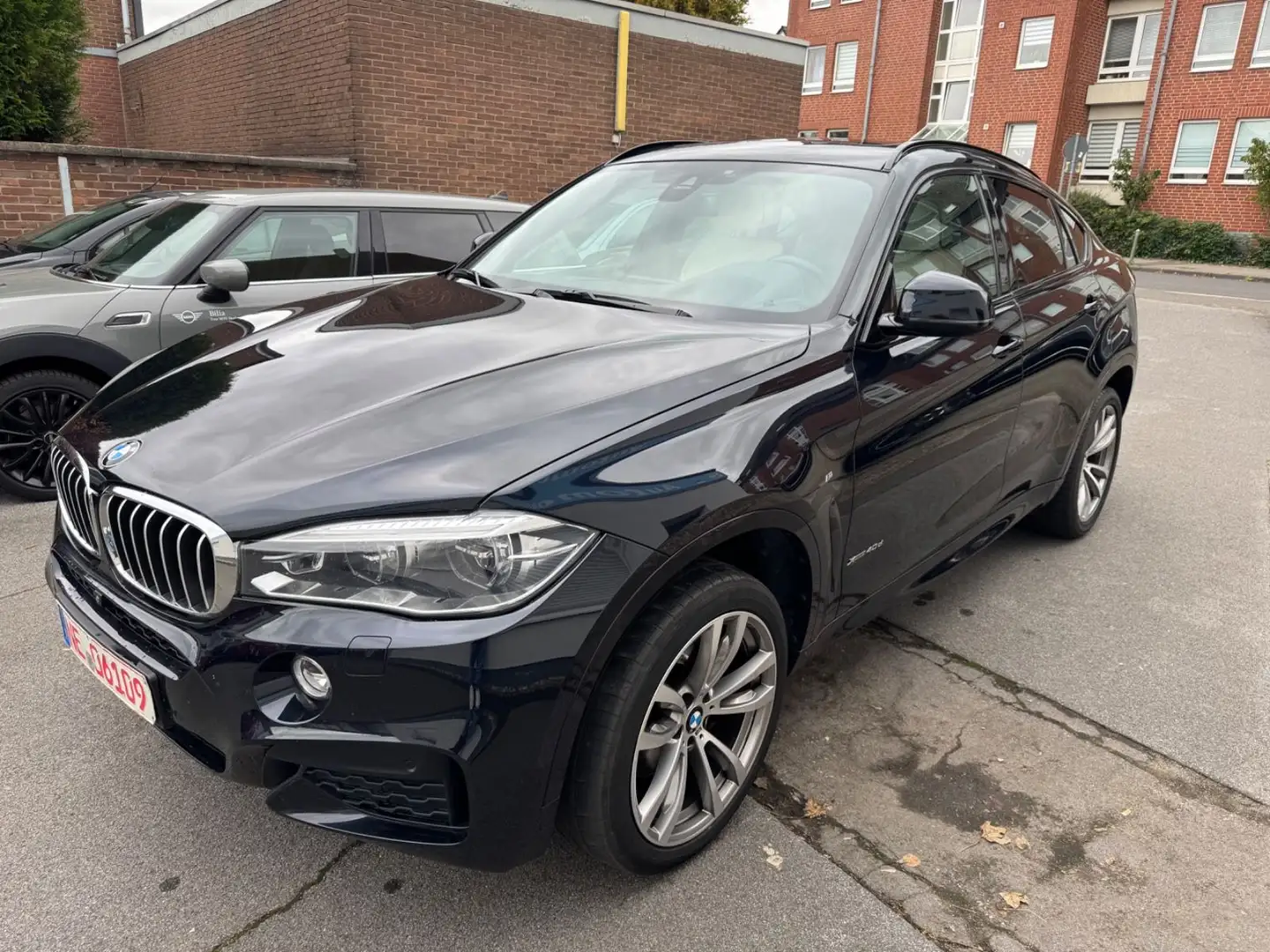 BMW X6 xDrive 40 d M Sport-GSD-HU-DA PLUS-SC-TOP! Schwarz - 1