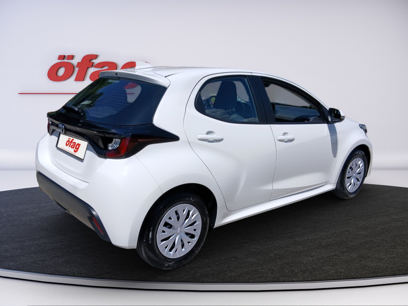 Toyota Yaris 1.0 Active ACC+Navi+SHZ+Fernlichtass.+Kam. — photo 6