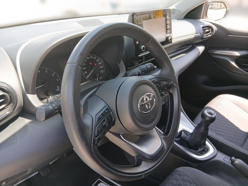 Toyota Yaris 1.0 Active ACC+Navi+SHZ+Fernlichtass.+Kam. — photo 10