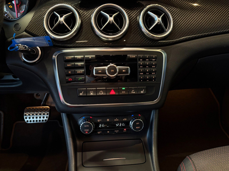 Mercedes-Benz CLA 220 d*AMG*Pano*Kamera*Carbon*1.Hand — photo 23