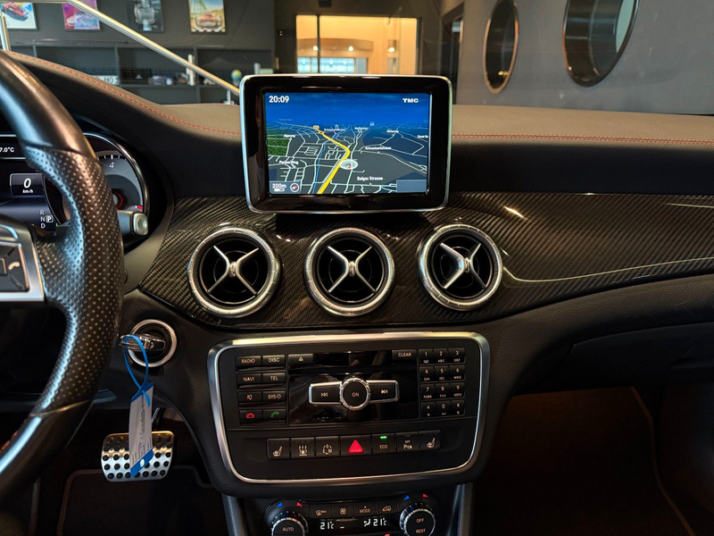 Mercedes-Benz CLA 220 d*AMG*Pano*Kamera*Carbon*1.Hand — photo 22