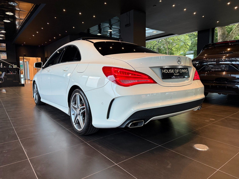 Mercedes-Benz CLA 220 d*AMG*Pano*Kamera*Carbon*1.Hand — photo 11