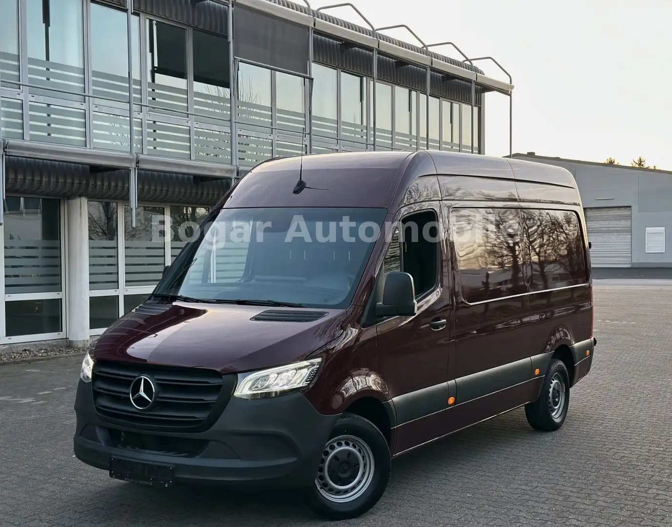 Mercedes-Benz Sprinter 317 CDI L2H2 *LED*KAMERA*KLIMA*MBUX* Rojo - 1