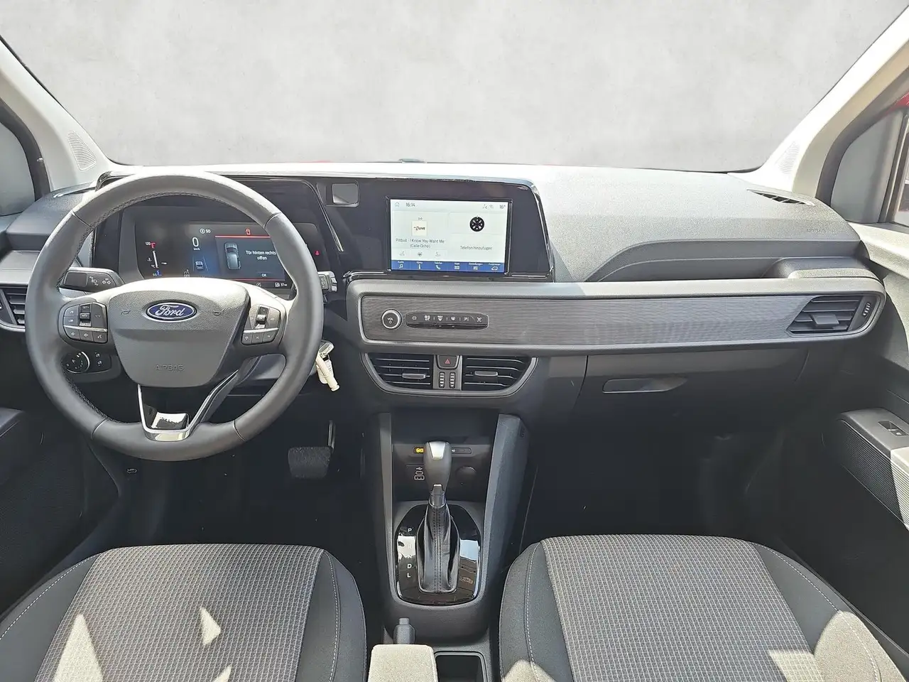 Ford Tourneo Courier 2026 — фото 12