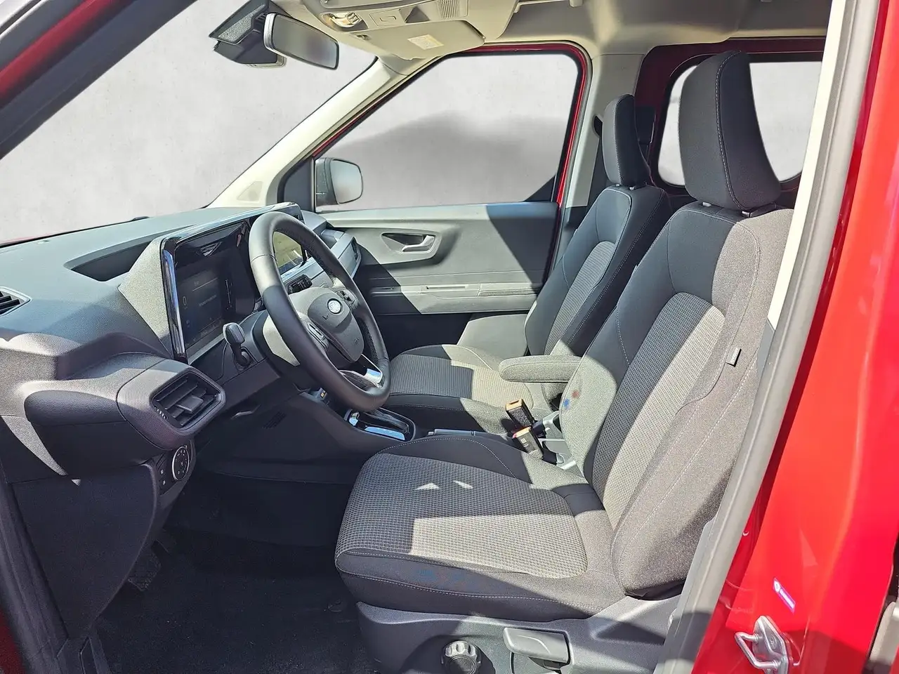 Ford Tourneo Courier 2026 — фото 10