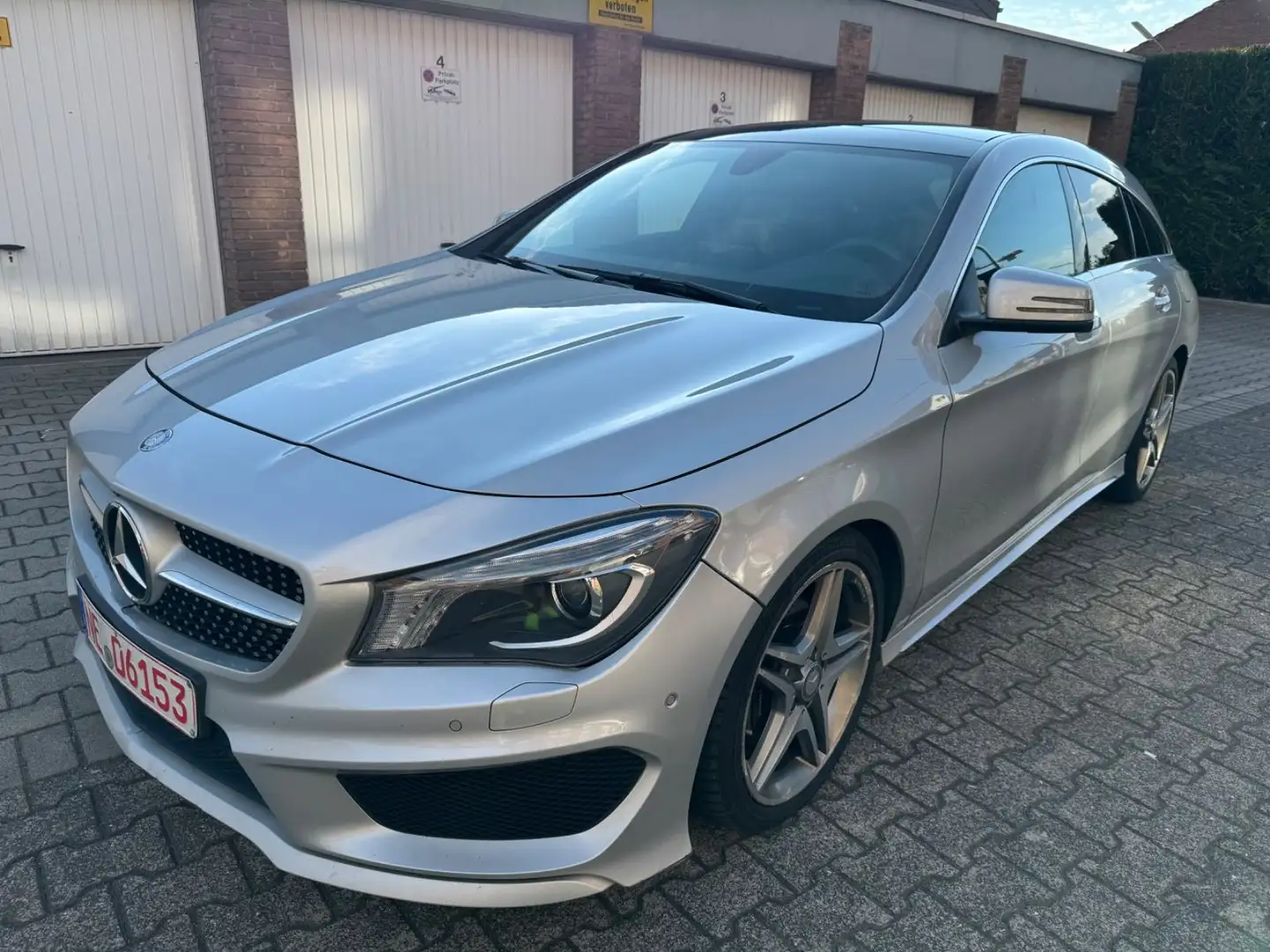 Mercedes-Benz CLA 200 CLA 200 4Matic AMG Sport-Leder-Navi-Xenon-Pano Ezüst - 1