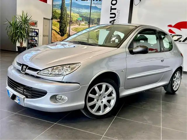 Peugeot 206 2.0 16V 3p. GT