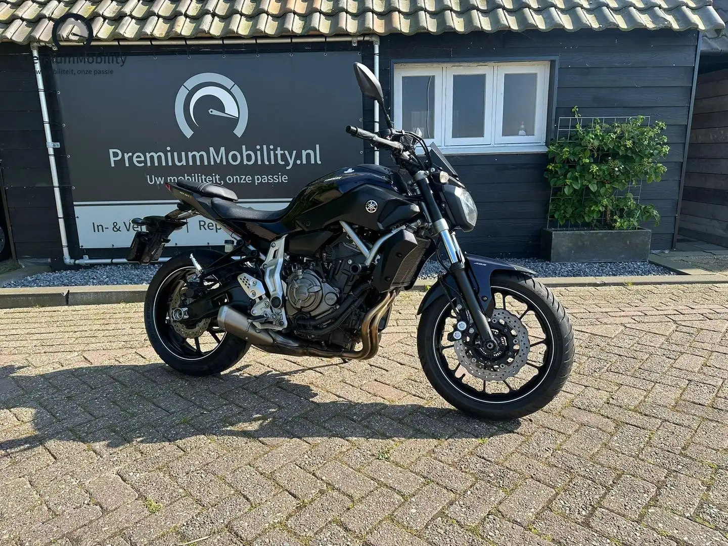 Yamaha MT-07 ABS Paars - 1