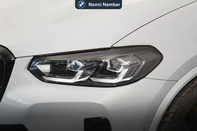 BMW X3 view 5
