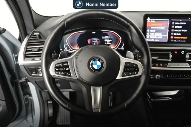 BMW X3 view 10