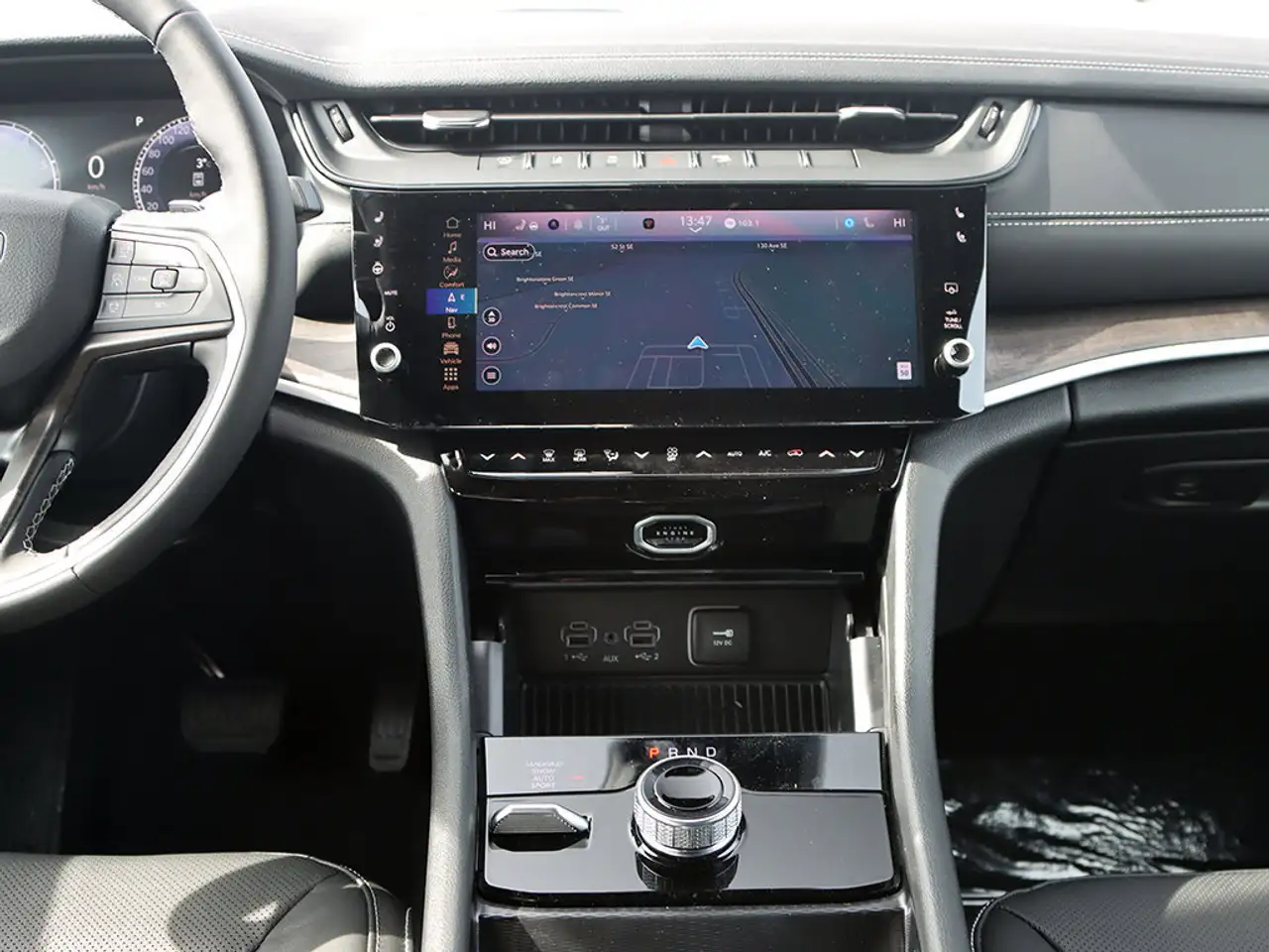 Jeep Grand Cherokee снимка Jeep Grand Cherokee