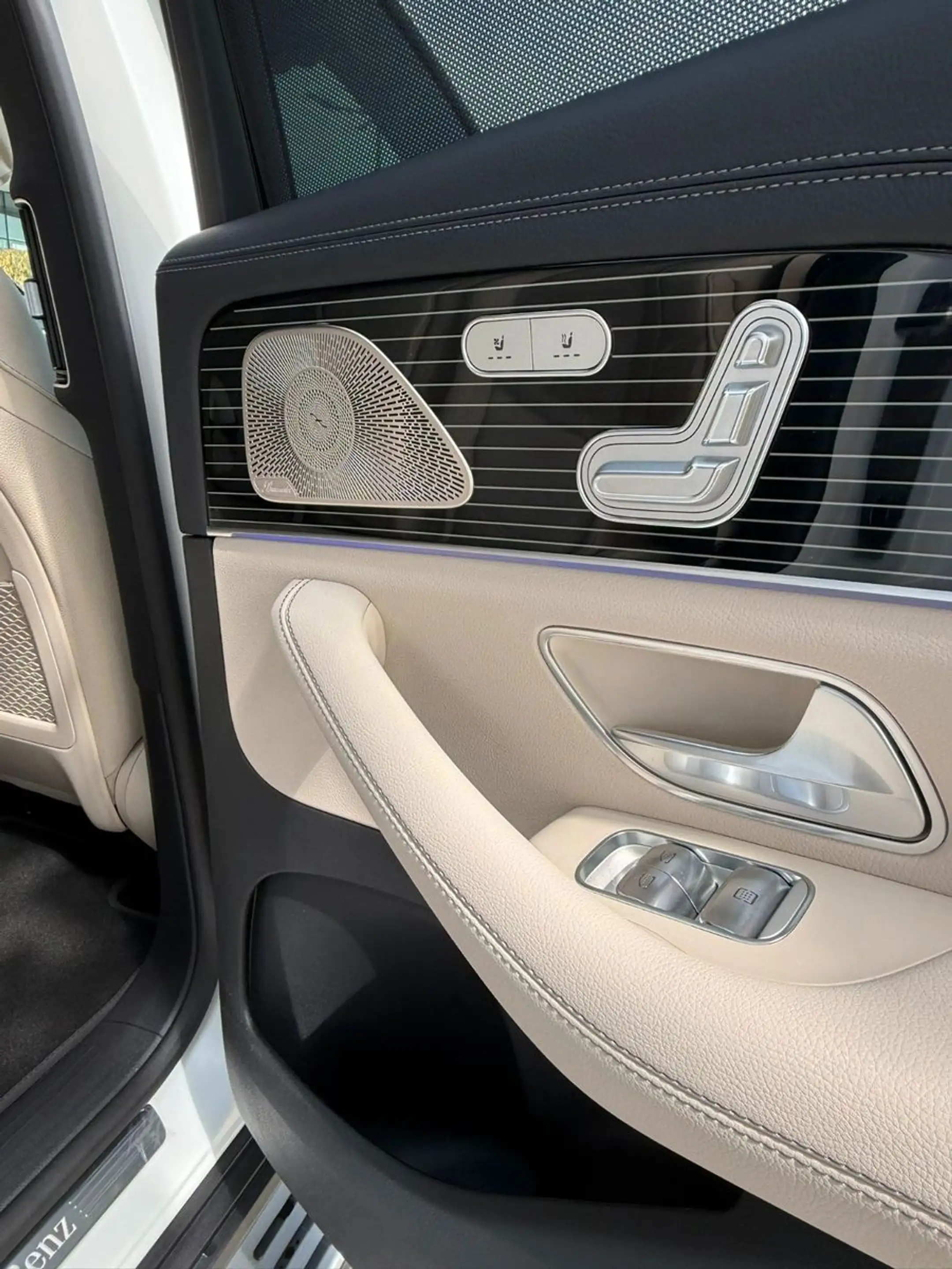 Mercedes-Benz GLS 450 d 4Matic AMG PREM PLUS, VOLL, MWST AUSW — photo 9