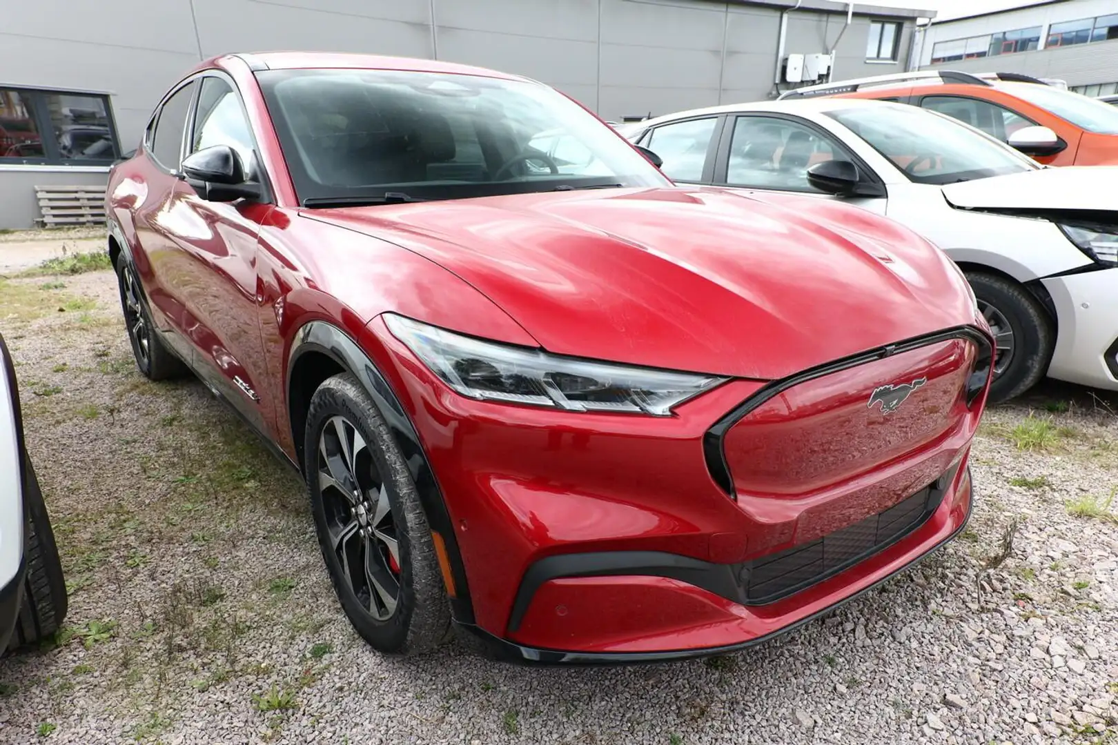 Ford Mustang Mach-E Premium 91 kWh TechP+ Nav 360Kam 216 kW (294 PS... Rojo - 2