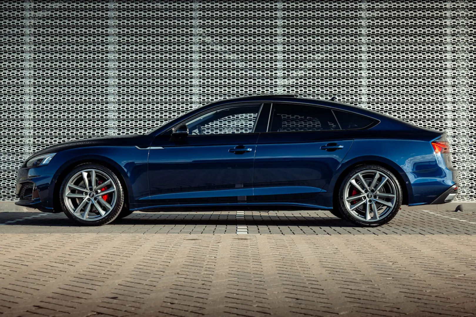 Audi A5 Sportback 40 TFSI 204pk s-tronic quattro Advanced Bleu - 2
